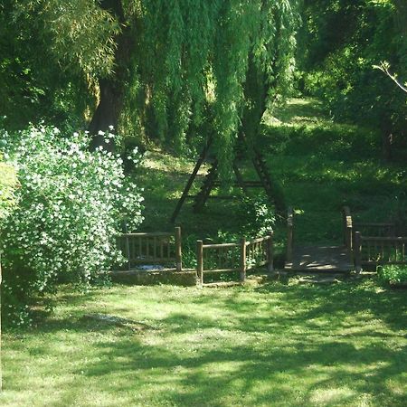 Au Son De L Angelus Bed & Breakfast Moncrabeau Exterior photo